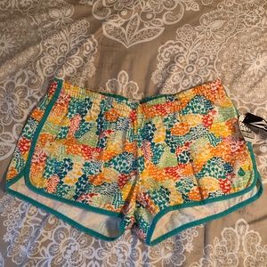 NWT!! Volcom shorts. Size L. 100% Cotton.
